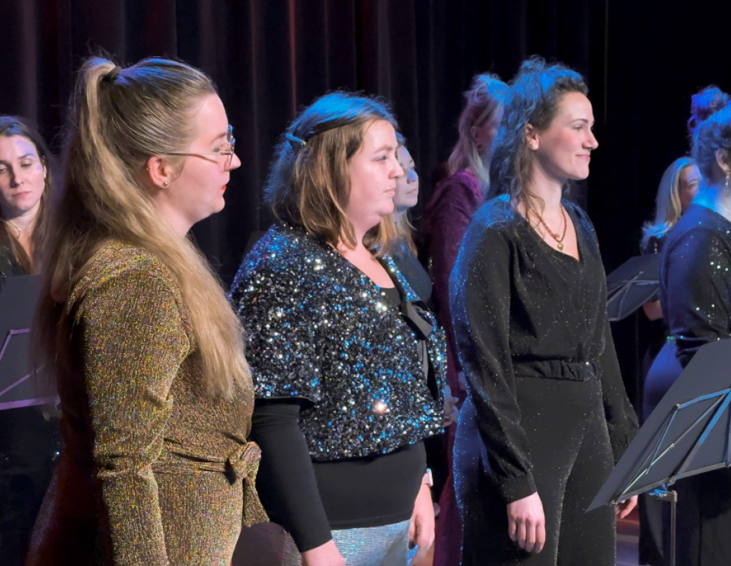 Popkoor ZING! Leeuwarden zingt ‘Van Hollandse bodem’