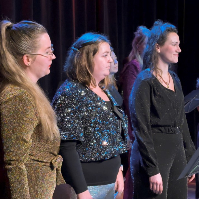 Popkoor ZING! Leeuwarden zingt ‘Van Hollandse bodem’
